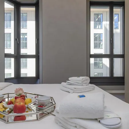 Appartamento San Babila Tower With Panoramic Terrace Overlooking Duomo By Rentopolis