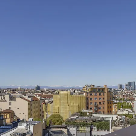 San Babila Tower With Panoramic Terrace Overlooking Duomo By Rentopolis Appartamento