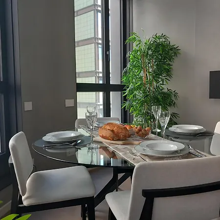 Appartamento San Babila Tower With Panoramic Terrace Overlooking Duomo By Rentopolis Milano